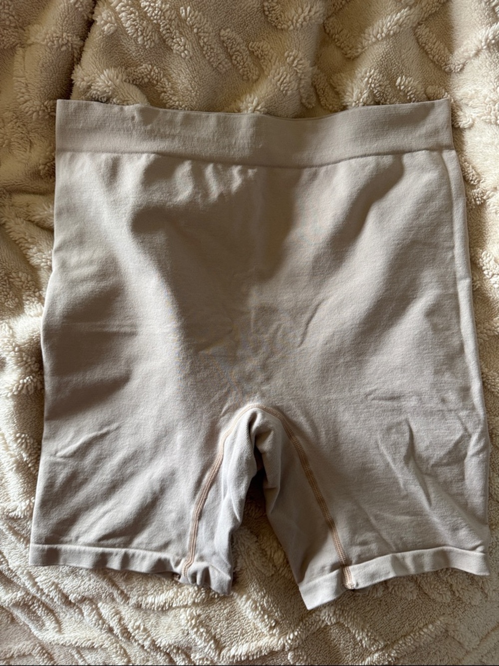 High-Rise Seamless Bike Shorts in Light Beige
